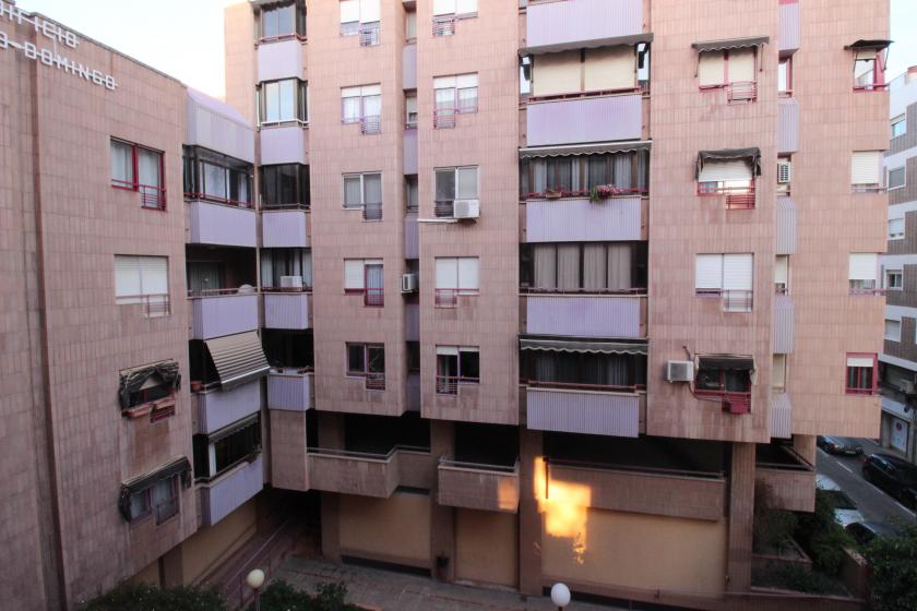 Užijte si prostorný apartmán na ulici Pardo Gimeno, Alicante - Exklusivní pronájem od realitní kanceláře Grupo Nexus in Nexus Grupo